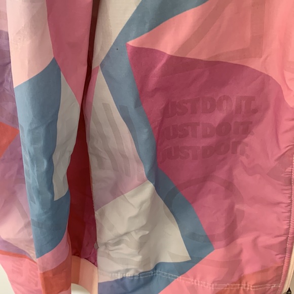 nike windbreaker - Picture 4 of 14